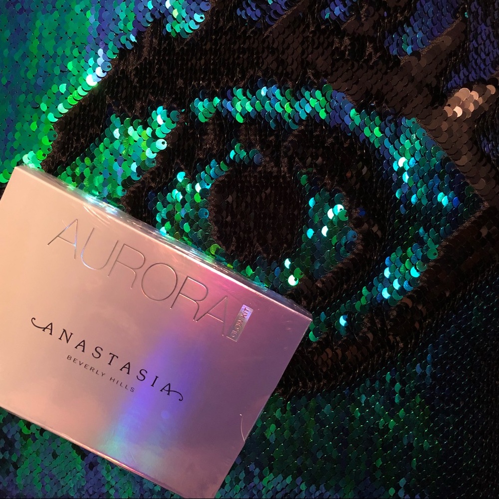 🎉HP🎉 Anastasia Aurora Glow Kit Palette - Picture 6 of 8